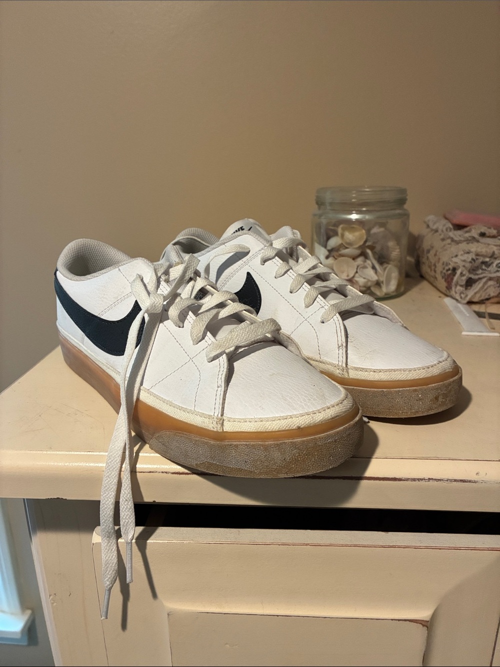 Nike White Sneakers with Navy Swoosh and Gum Sole sz 10